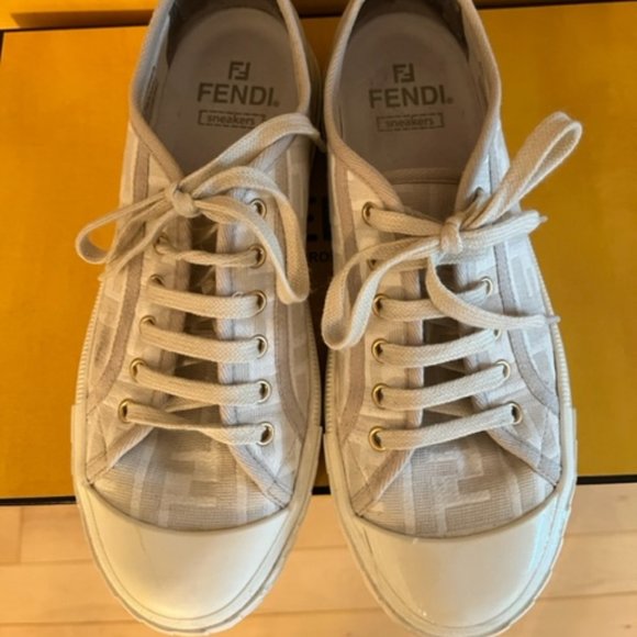 Fendi Domino White fabric low-tops - Picture 9 of 10